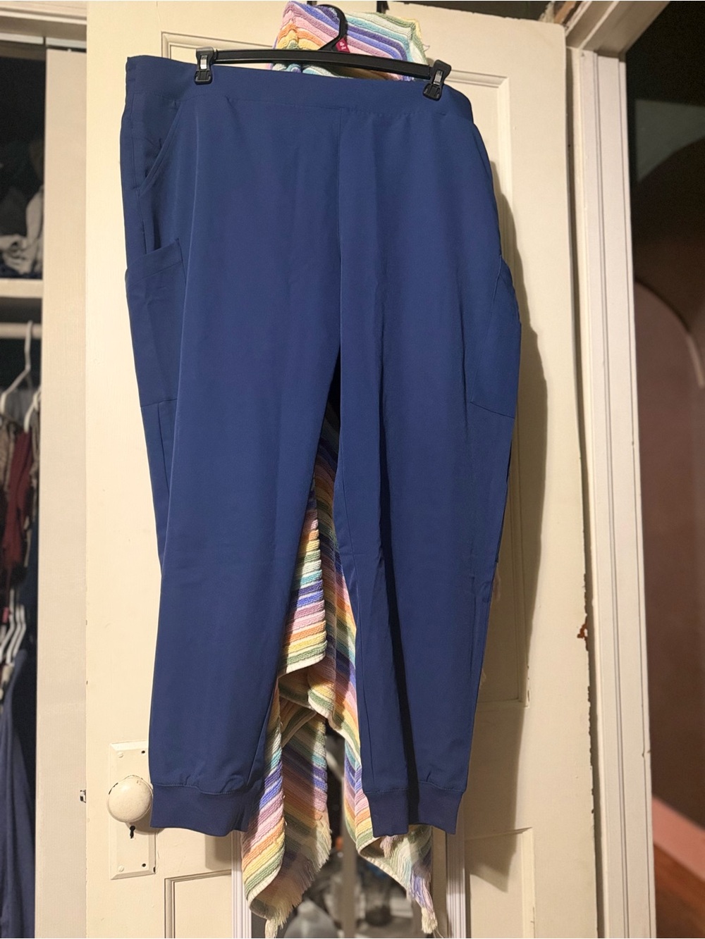 Women’s Uniform Advantage Resurge Scrub Jogger Pants
